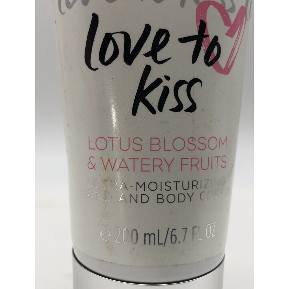 Victoria’s Secret Love To Kiss Lotus Blossom & Watery Fruits Hand and body cream - Picture 2 of 3